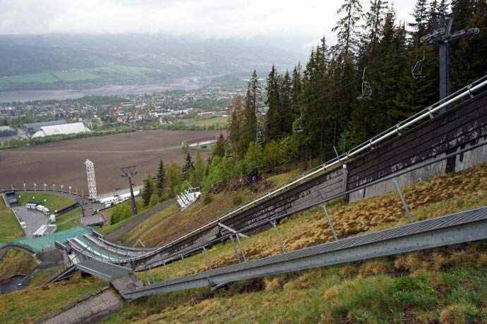 世界十大最恐怖景區階梯,膽小的人光看圖就嚇到腿軟分分鐘